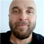 Docente di Grafica e Comunicazione Multimediale impartisce lezioni di fotoritocco, color correction e compositing fotografico con Photoshop